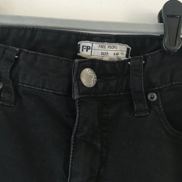 Free People Black Ripped Knee Skinny Jeans sz 24 - Picture 3 of 4